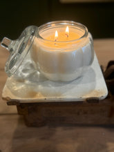 Load image into Gallery viewer, Glass 100% Soy Pumpkin Candle- Limited Edition