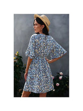 Load image into Gallery viewer, Crew Neck Flower Dress
