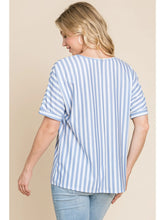 Load image into Gallery viewer, Loose Fit Striped Top
