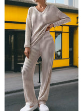 Load image into Gallery viewer, Knit V Neck Slouchy Two-Piece Outfit
